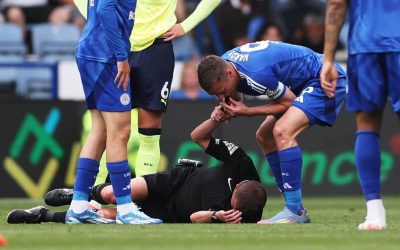 Premier League referee injured on debut, Jamie Vardy whistles to stop game