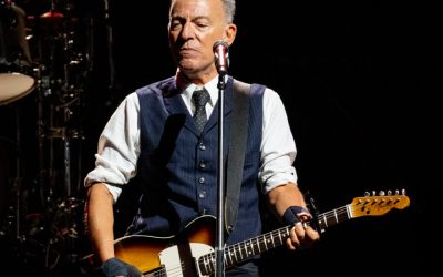 Springsteen, in England, Blasts Trump Administration as ‘Treasonous’